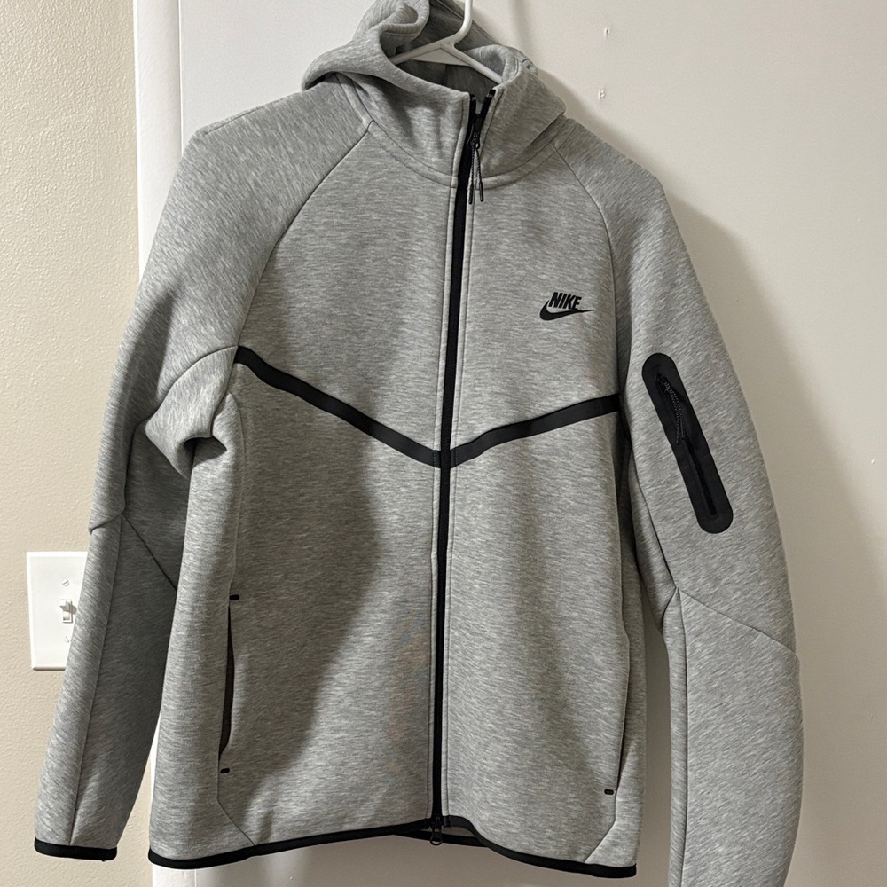 Nike Men's tech Gray Jacket